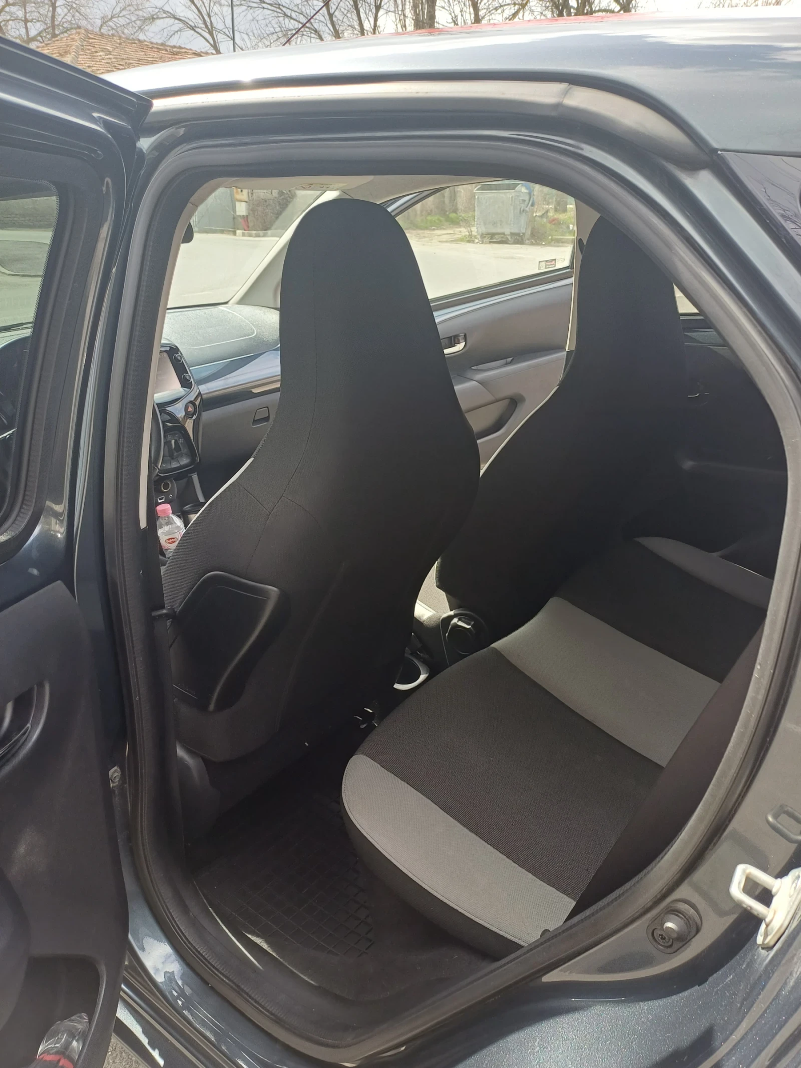 Toyota Aygo, снимка 8 - Автомобили и джипове - 53905115