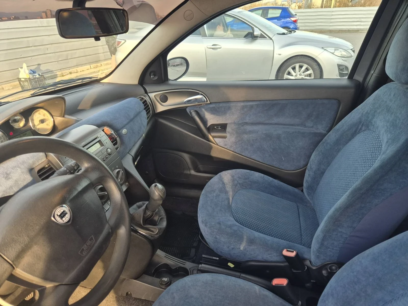 Lancia Ypsilon 1.3multidjet, снимка 9 - Автомобили и джипове - 54143419