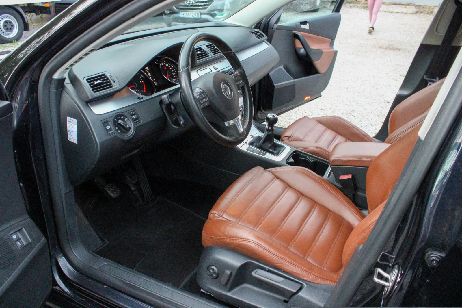VW Passat 2.0TDI 4MOTION R LINE / HIGHLINE / INDIVIDUAL, снимка 9 - Автомобили и джипове - 54512979