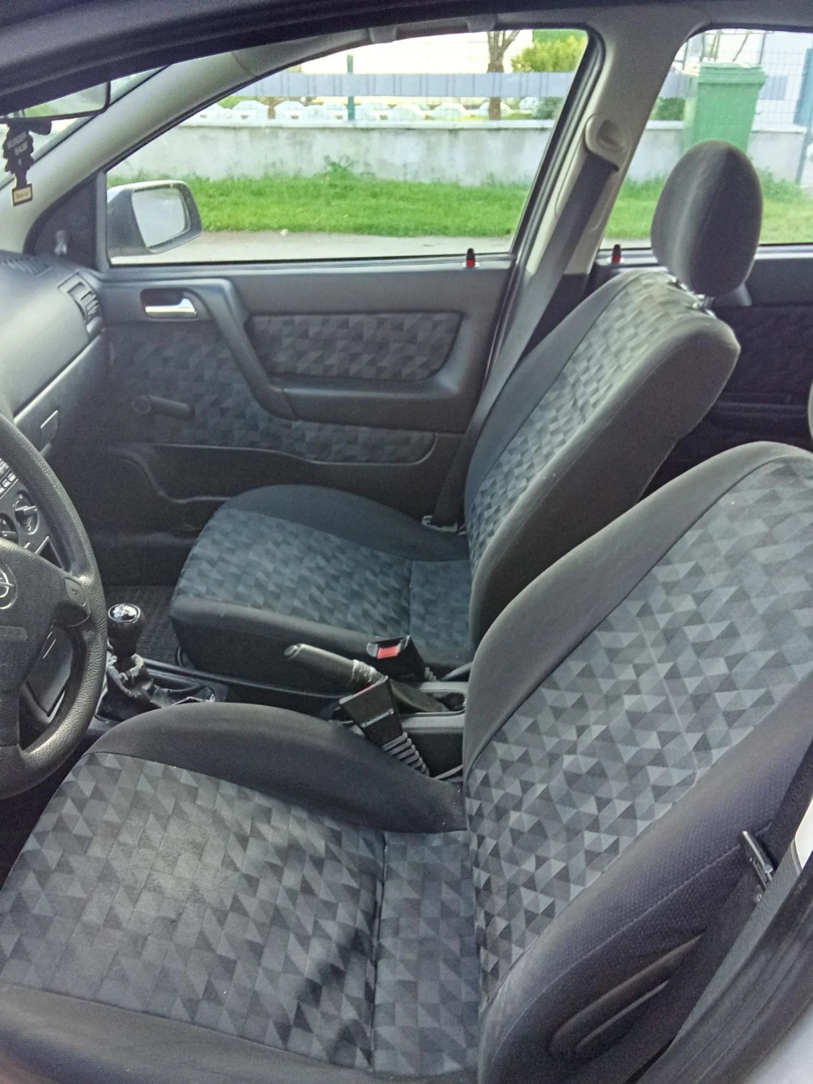 Opel Astra, снимка 11 - Автомобили и джипове - 54575716