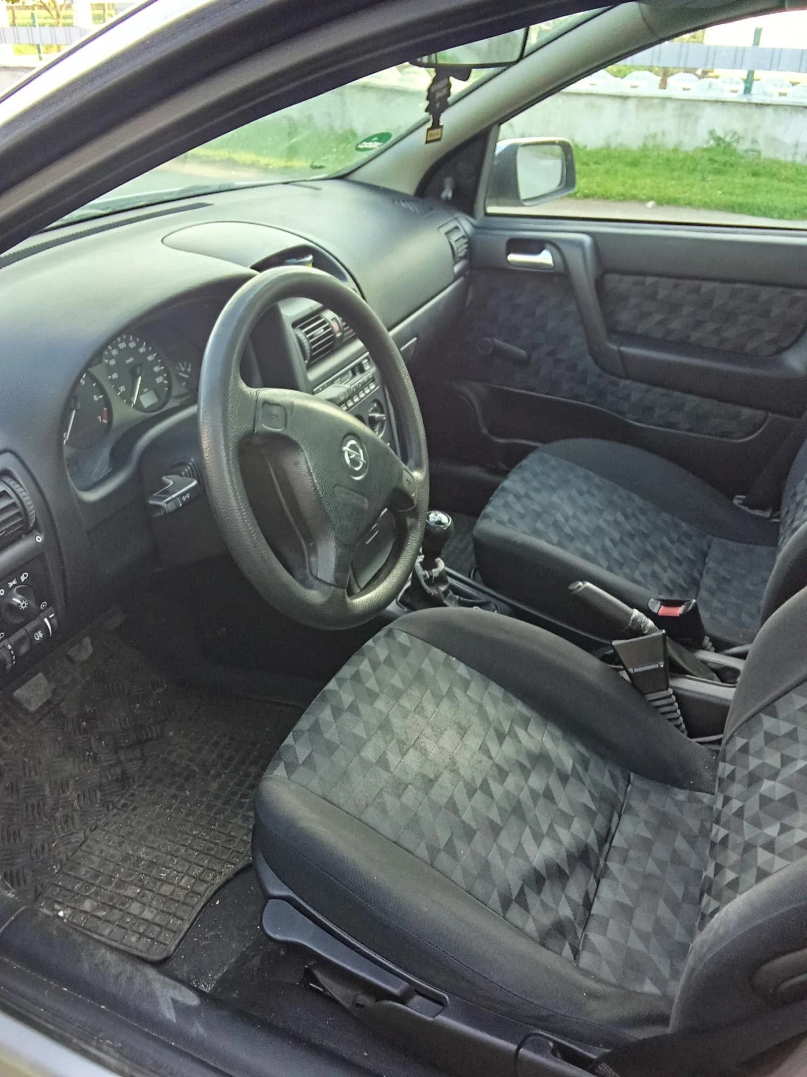 Opel Astra, снимка 10 - Автомобили и джипове - 54575716