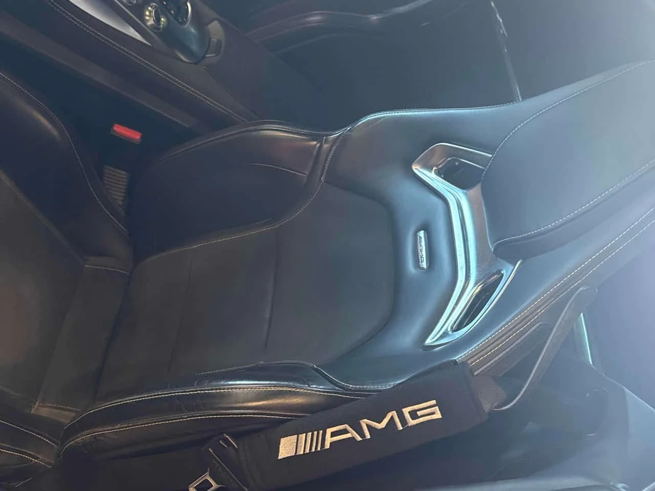 Mercedes-Benz AMG GT * S * АВТОКРЕДИТ * ОТ ПРЕДСТАВИТЕЛСТВО, снимка 16 - Автомобили и джипове - 54723649