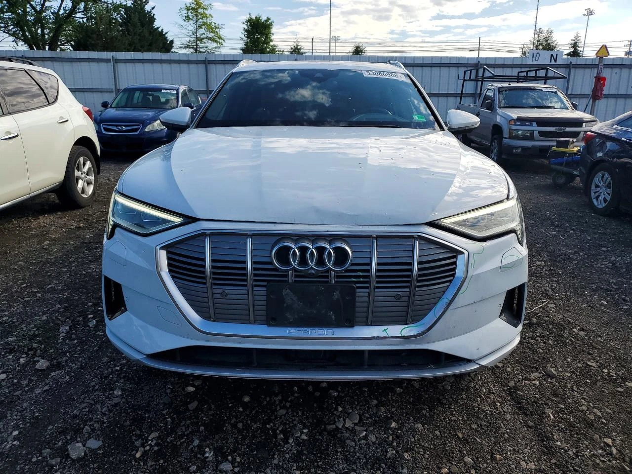 Audi E-Tron Prestige quattro, снимка 5 - Автомобили и джипове - 55517245