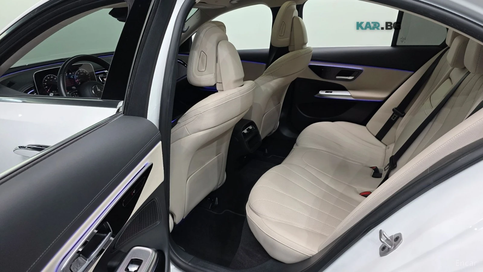 Mercedes-Benz E 200 DISTRONIC* ПОДГРЕВ* ОБДУХВАНЕ* 360* КАМЕРА* ПАНОРА, снимка 10 - Автомобили и джипове - 55820688