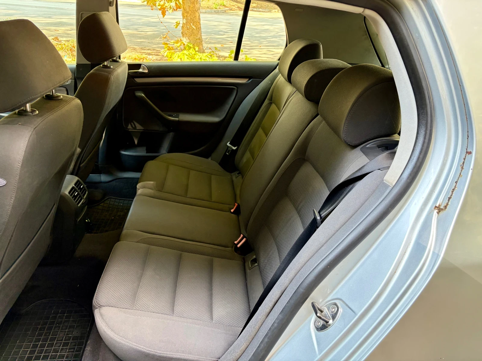 VW Golf V 2.0 TDI 140 к.с. (16V), снимка 15 - Автомобили и джипове - 56059573