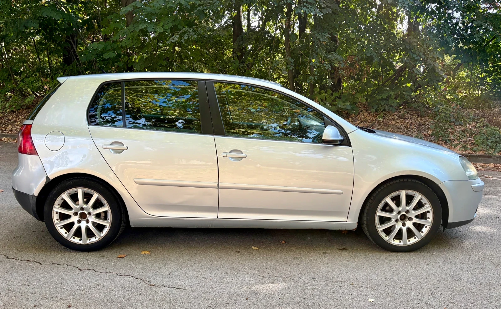 VW Golf V 2.0 TDI 140 к.с. (16V), снимка 12 - Автомобили и джипове - 56059573