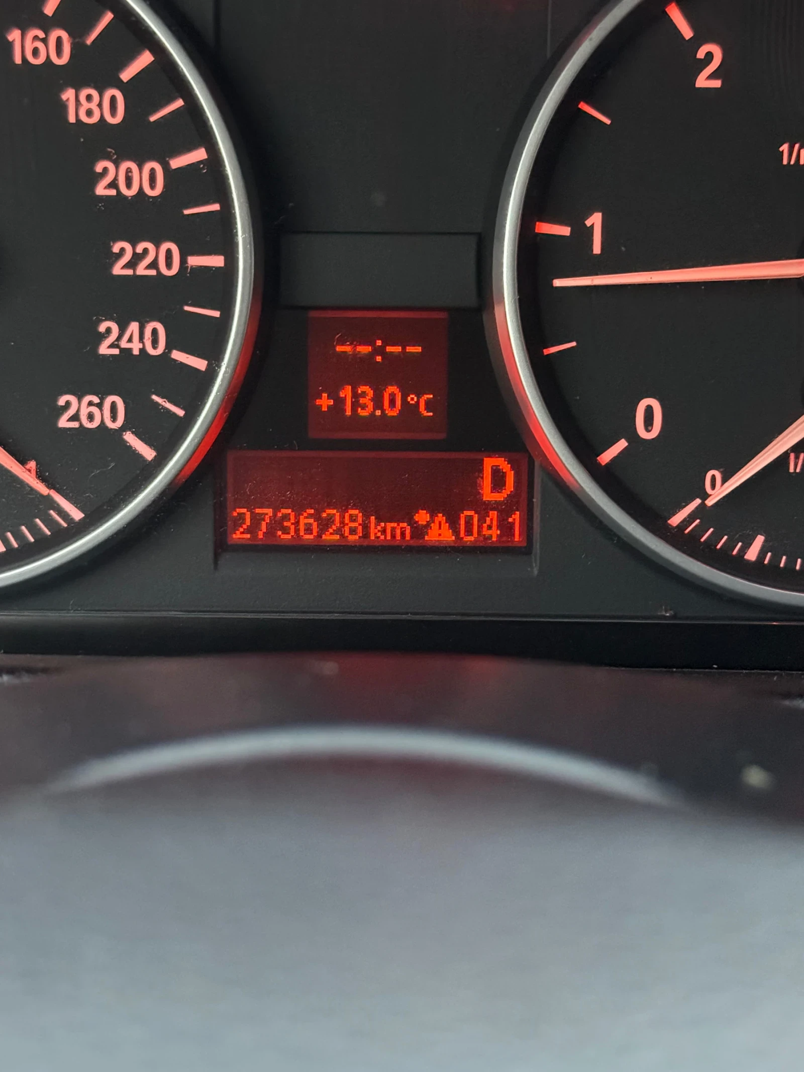 BMW 320, снимка 9 - Автомобили и джипове - 56629067