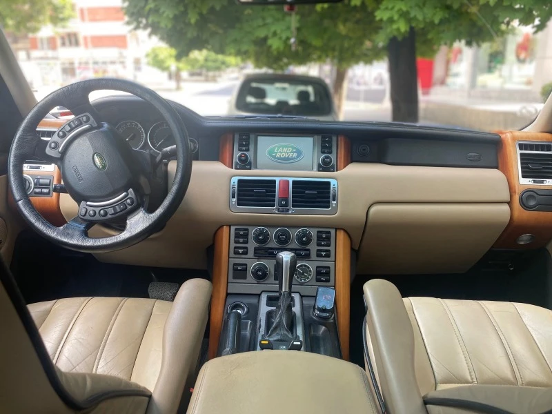 Land Rover Range rover, снимка 8 - Автомобили и джипове - 49539541