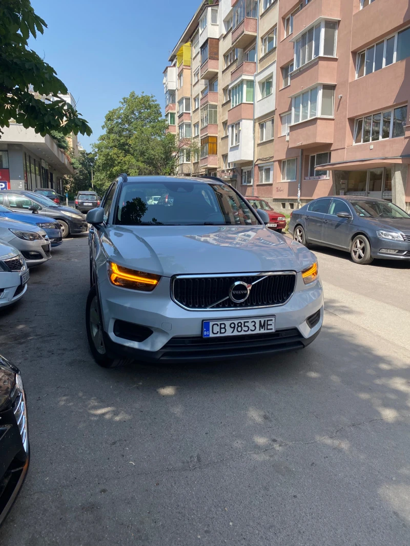 Volvo XC40 D3, напълно обслужена, със сервизна история! , снимка 4 - Автомобили и джипове - 47263319