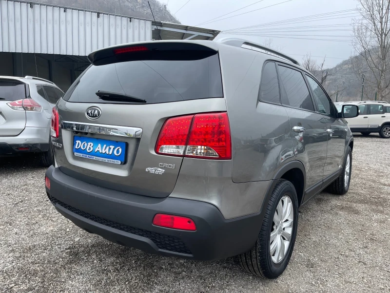 Kia Sorento 2.2CRDI-197к.с-6скор-4X4-NAVI-ПОДГРЕВ-CARPLAY, снимка 5 - Автомобили и джипове - 49338032