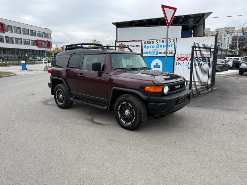 Toyota Fj cruiser FJ Cruiser 4.0 4WD, снимка 9 - Автомобили и джипове - 52316766