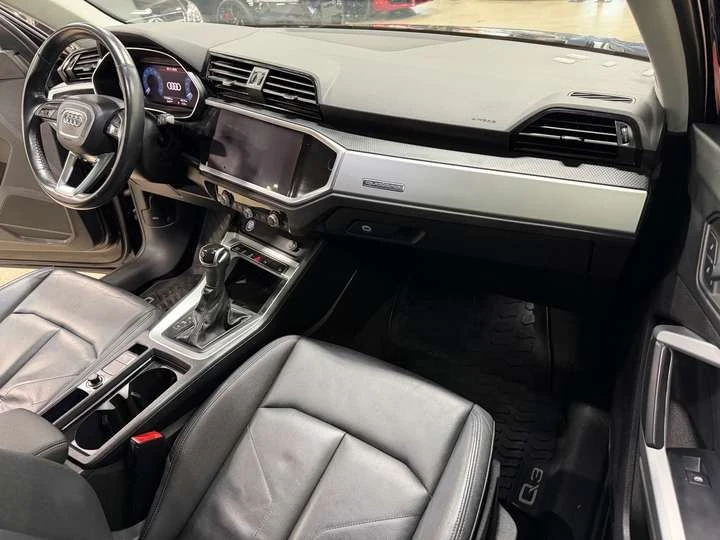 Audi Q3 Komfort quattro - BLUETOOTH - BACKUP CAM - PANO RO - изображение 8