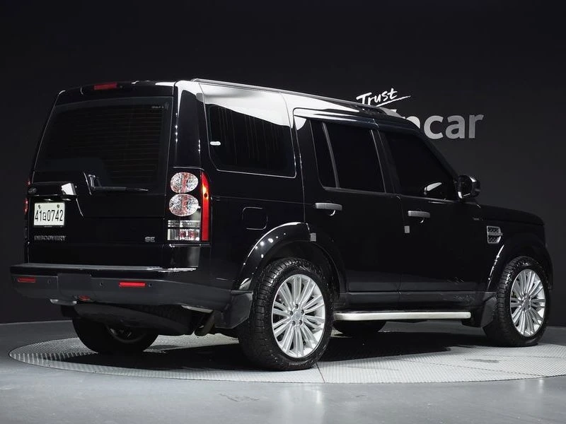Land Rover Discovery 3.0 Automatic, снимка 2 - Автомобили и джипове - 55847896