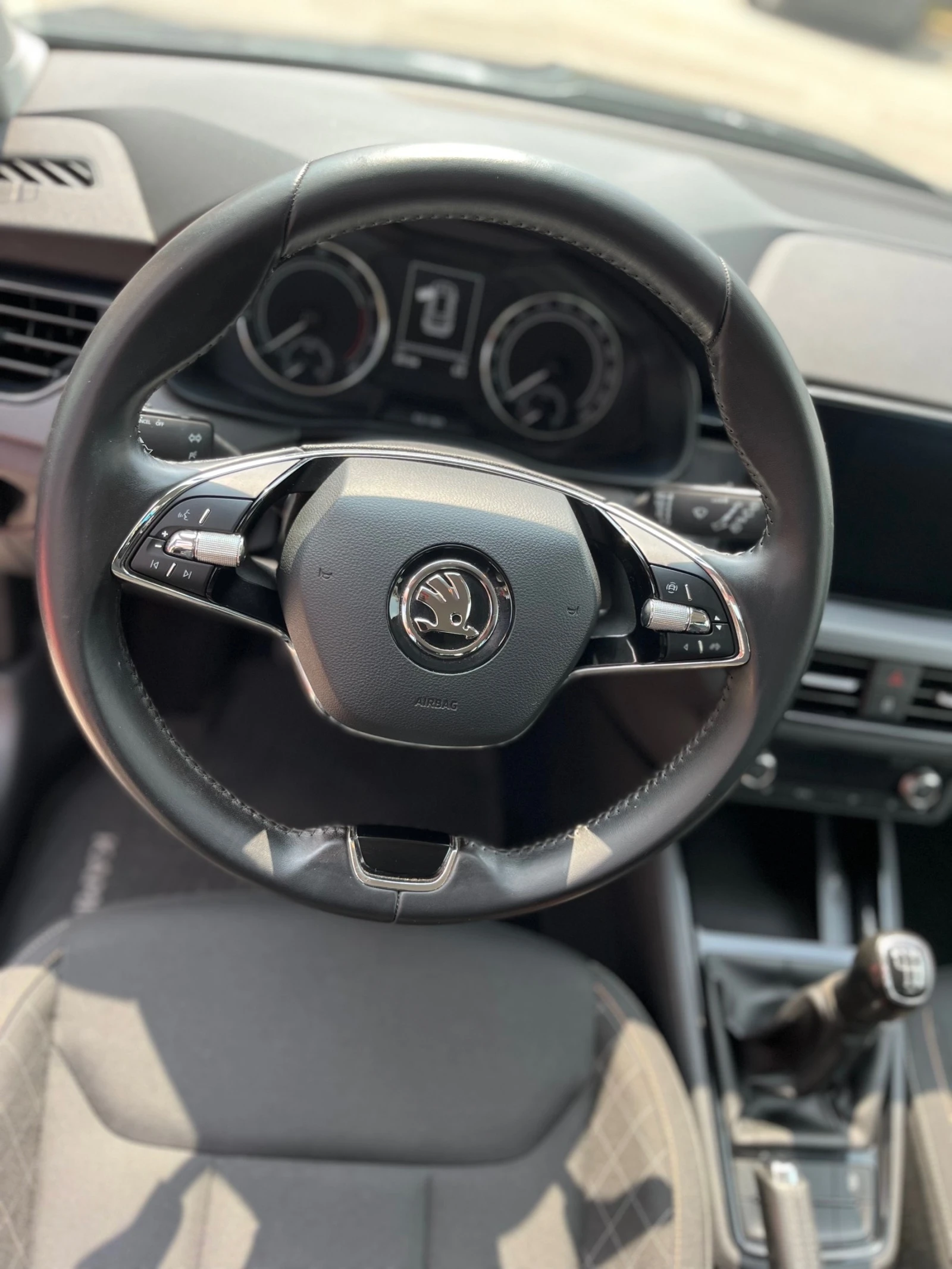 Skoda Kamiq 1.0i-125k.c. | Mobile.bg — изображение 11