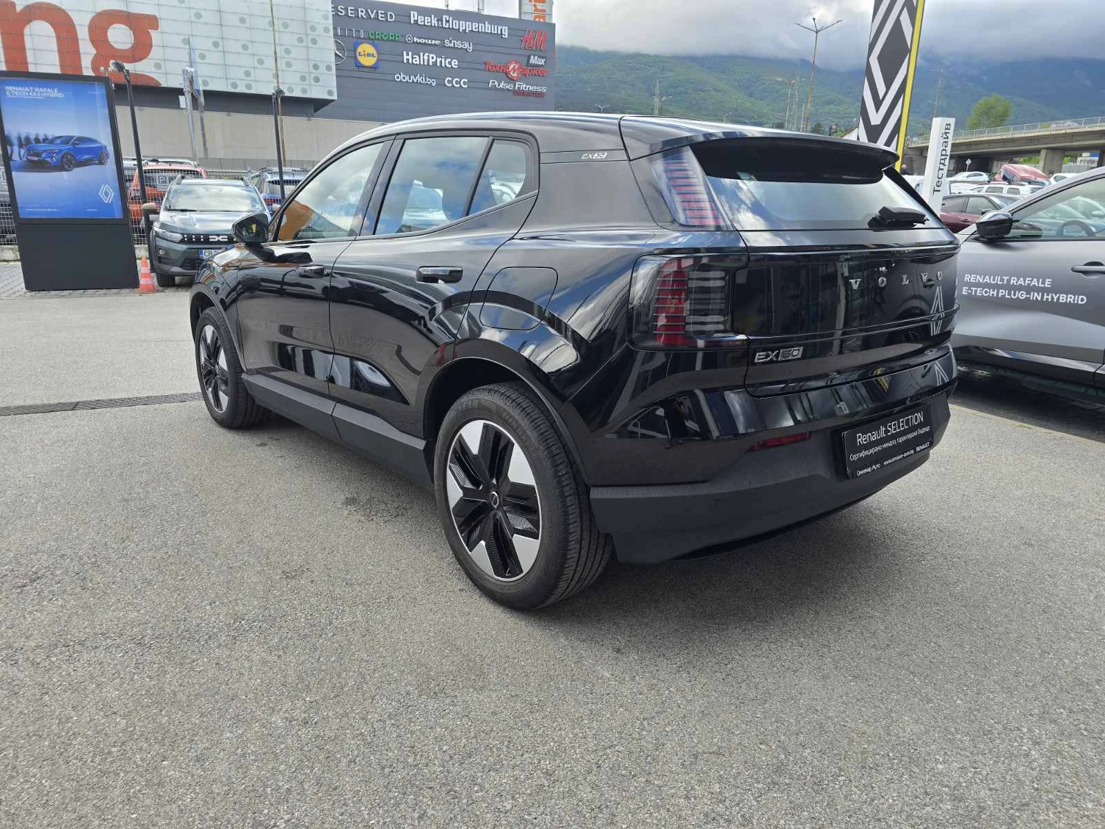 Volvo EX30 272 hp 51kw/h NMC battery, снимка 4 - Автомобили и джипове - 55049833