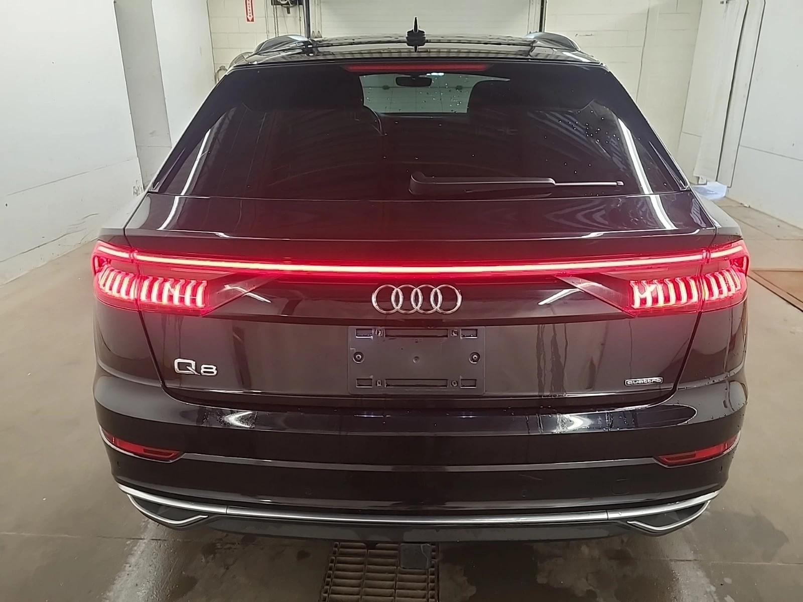Audi Q8 * PROGRESSIV * CARFAX * ЦЕНА ДО БГ, снимка 4 - Автомобили и джипове - 55940823