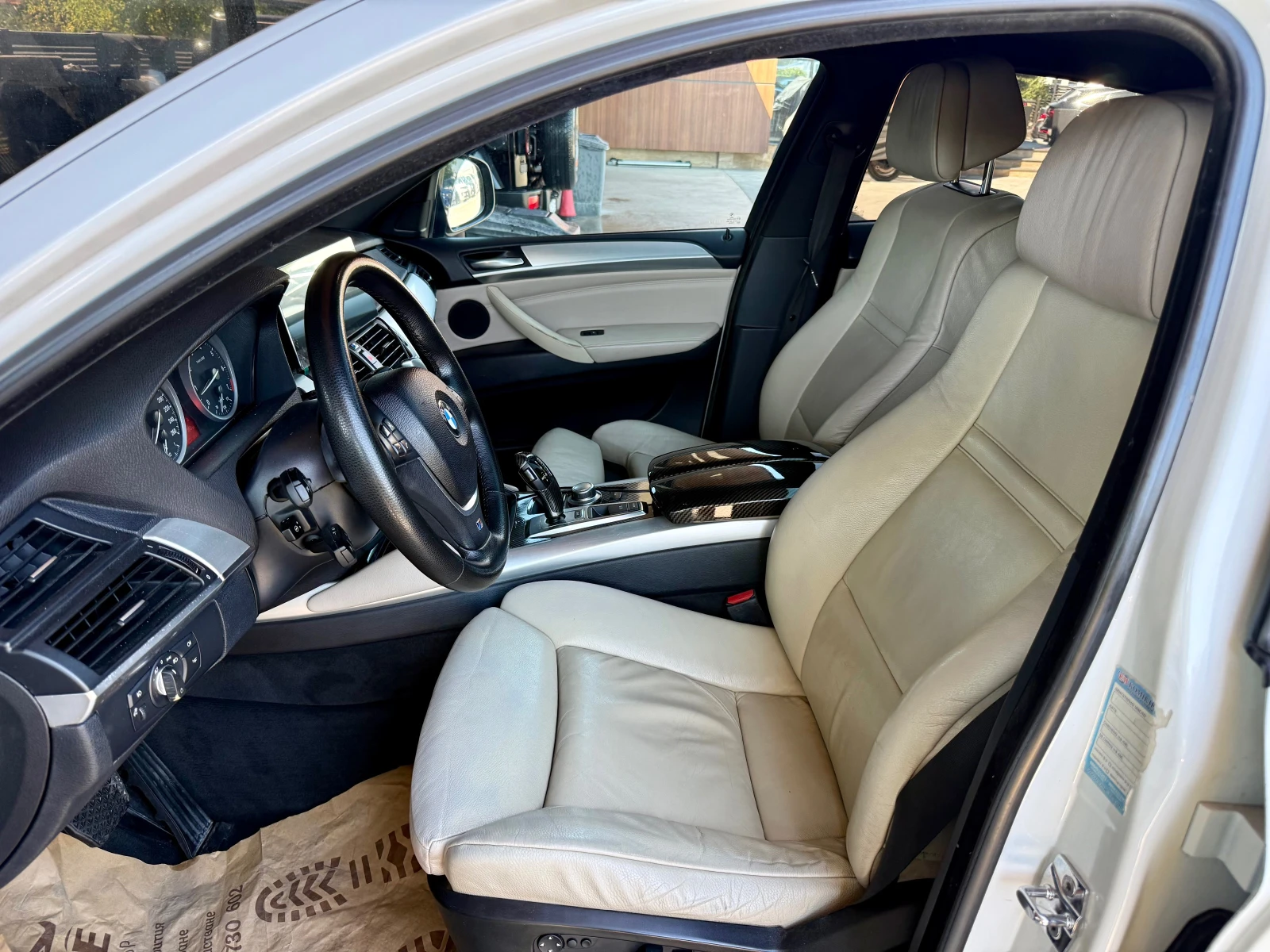BMW X6 5.0* SPORT PAKET* TV* CARBON, снимка 11 - Автомобили и джипове - 56116434