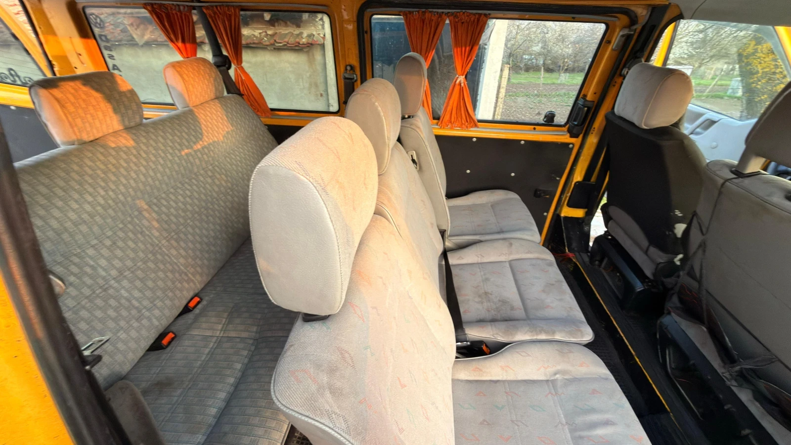VW T4, снимка 12 - Бусове и автобуси - 54634574