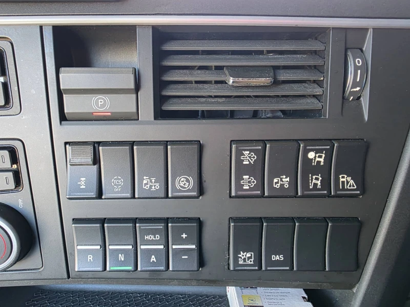 Volvo Fh 500 I SAVE Турбо кампаунд , снимка 11 - Камиони - 52210220