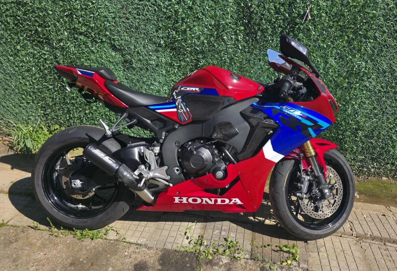 Honda Cbr 2023 HONDA CBR1000RR, снимка 8 - Мотоциклети и мототехника - 50132008