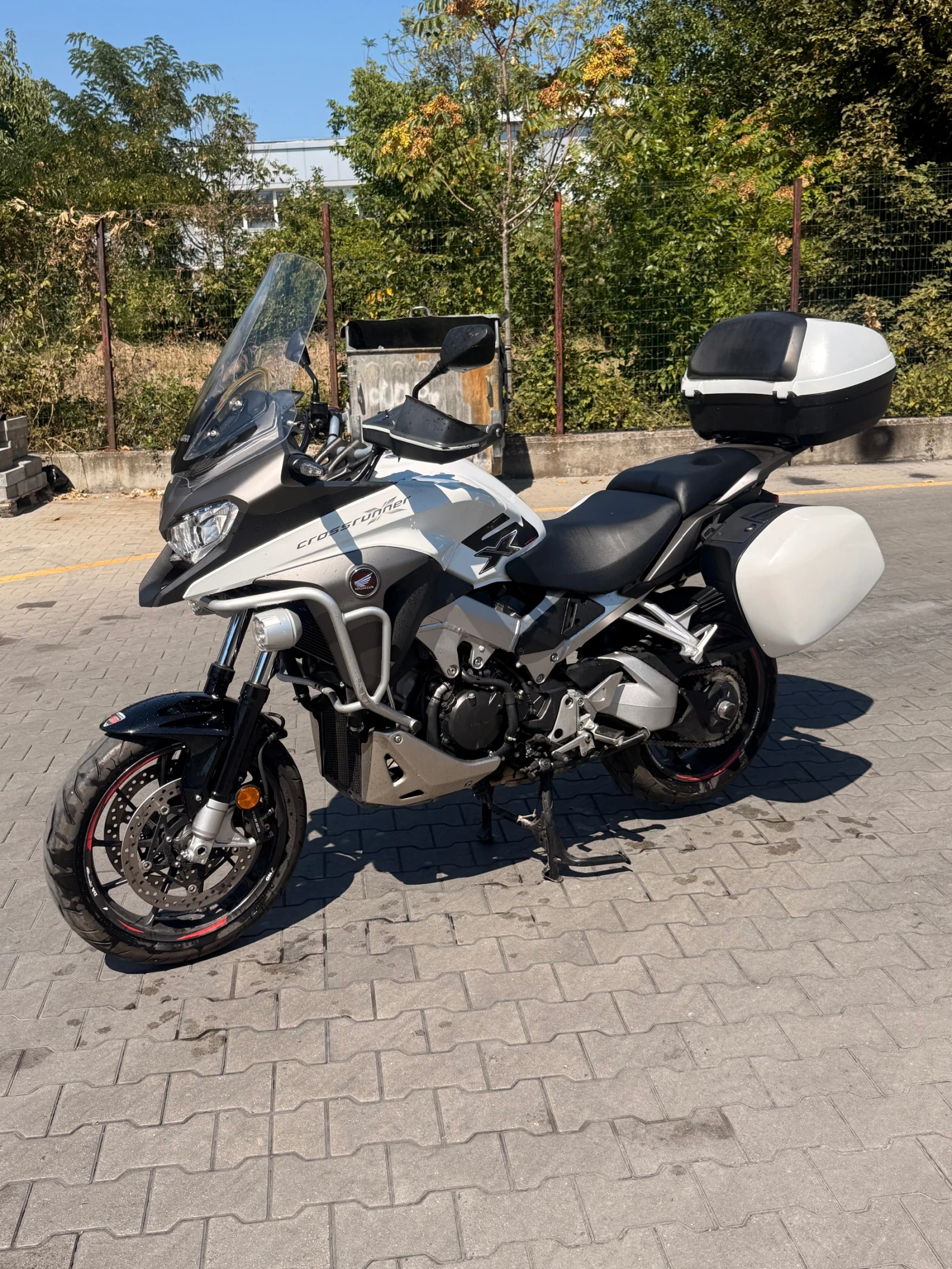 Honda Vfr 800, снимка 2 - Мотоциклети и мототехника - 55765921