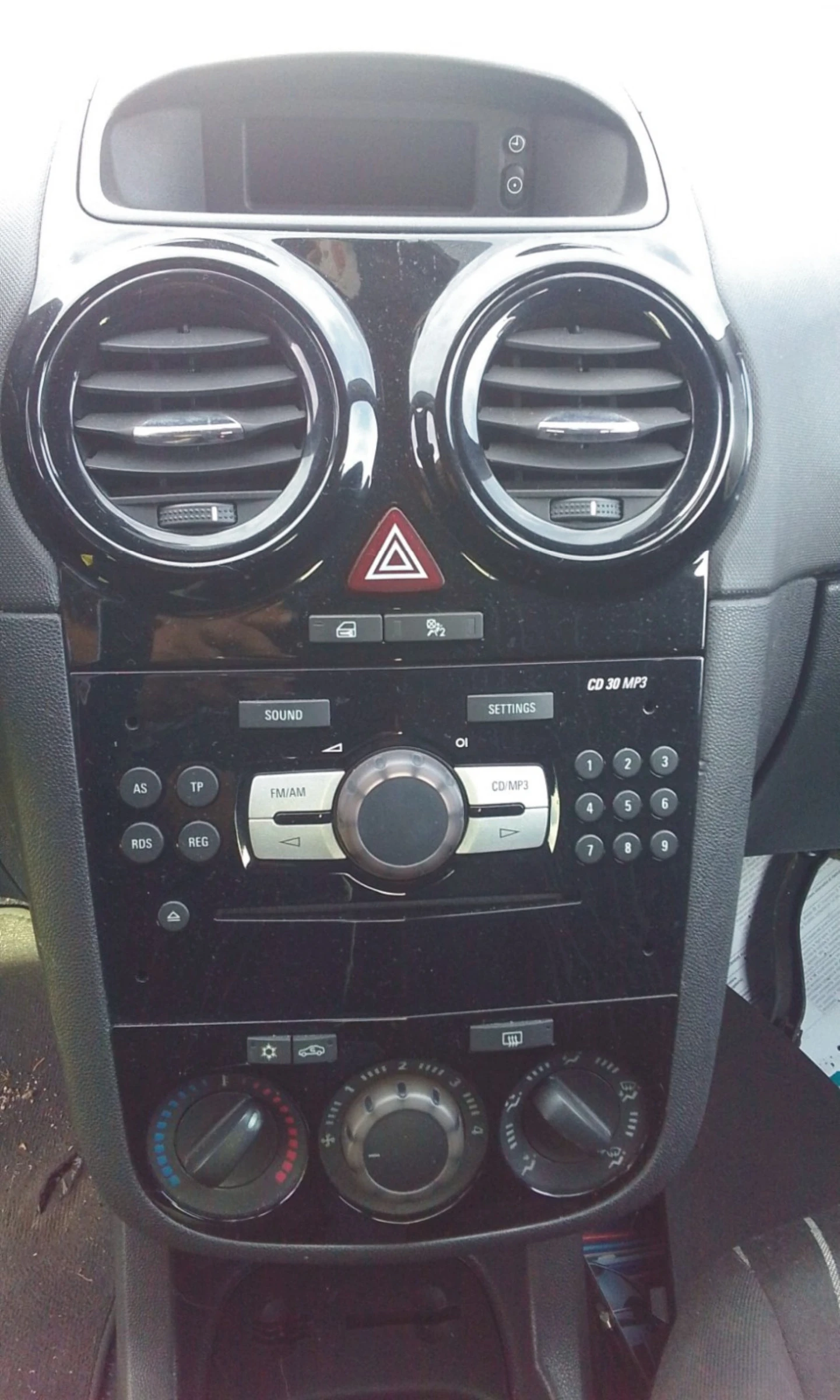 ����� ���� ����� �  2006-2010�. Opel Corsa D ������ 1230���, 63�W, 86kc, ������� 3 ����� | Mobile.bg � ����������� 7