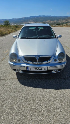     Lancia Lybra