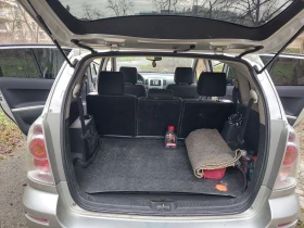 Toyota Corolla verso, снимка 11