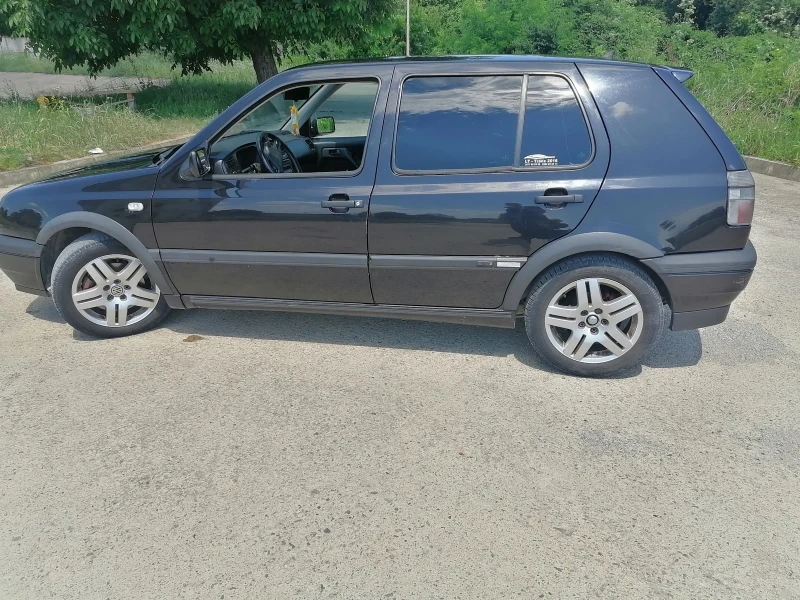 VW Golf 2.0 GTI gaz. inj, снимка 4 - Автомобили и джипове - 47913048