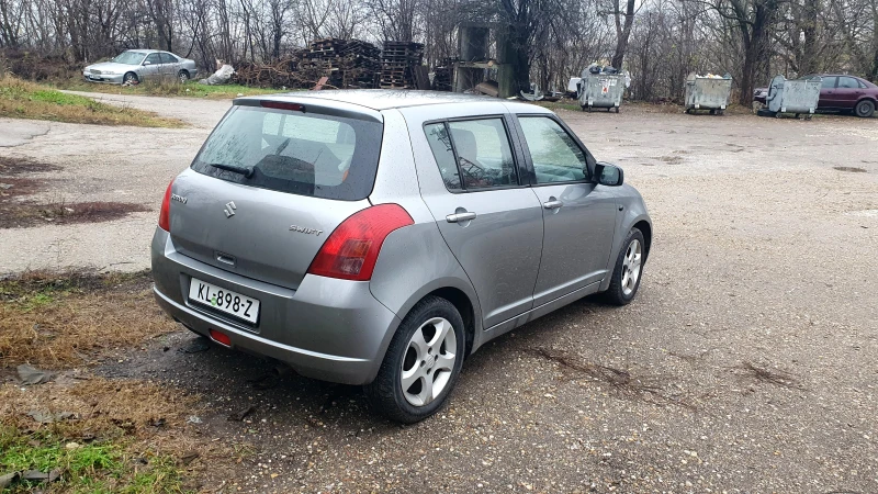 Suzuki Swift 1.3i, снимка 6 - Автомобили и джипове - 48397030