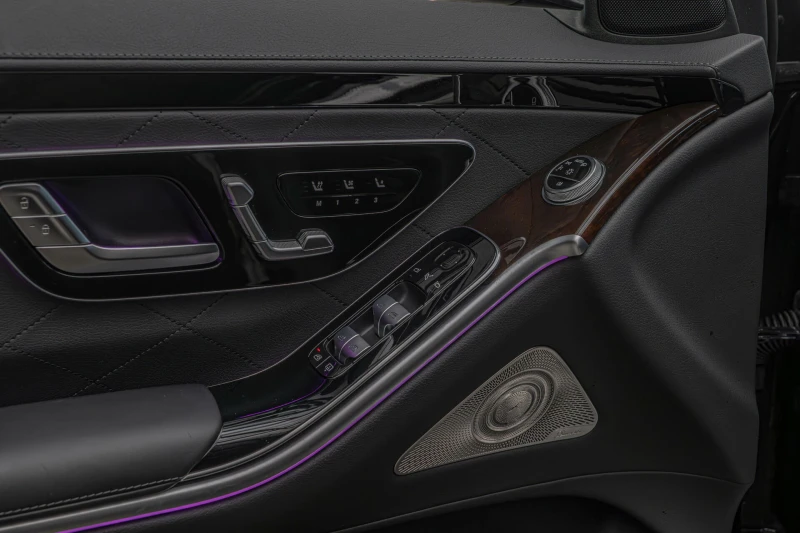 Mercedes-Benz S 500 AMG/4Matic/Long/Burmester/Обдухване/Панорама, снимка 8 - Автомобили и джипове - 49756781