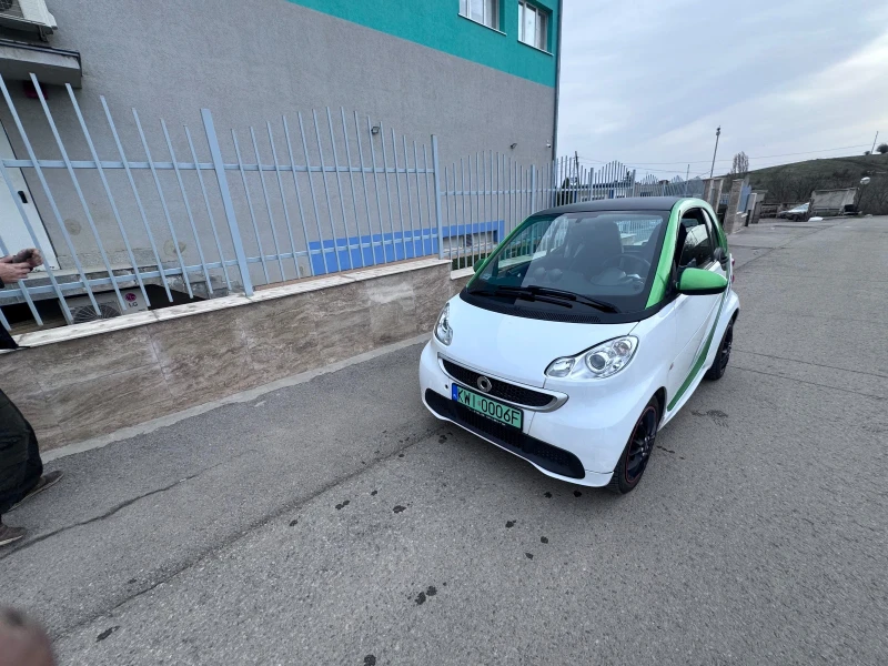 Smart Fortwo, снимка 3 - Автомобили и джипове - 52680607