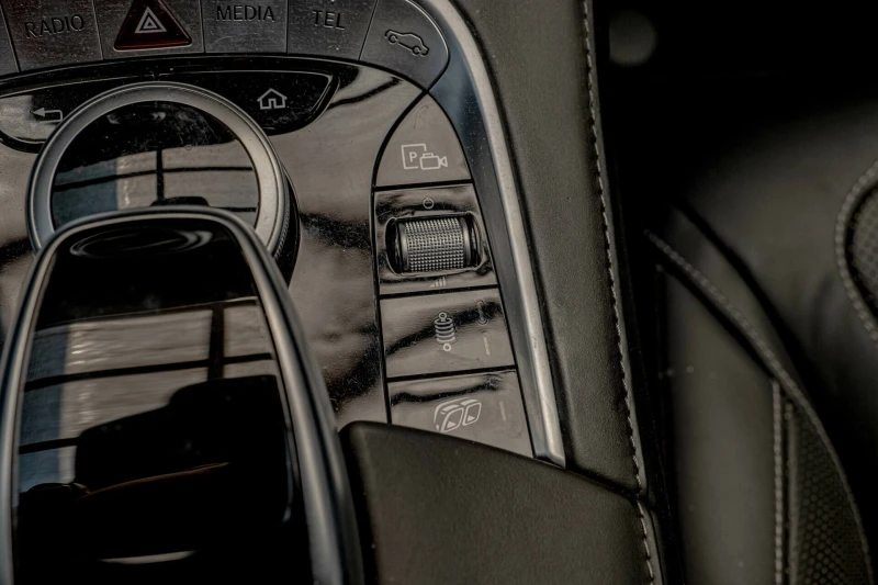 Mercedes-Benz S 63 AMG Coupe/Burmester/AirMatic/HuD/Камера360/53000КМ/4M+, снимка 9 - Автомобили и джипове - 52007955