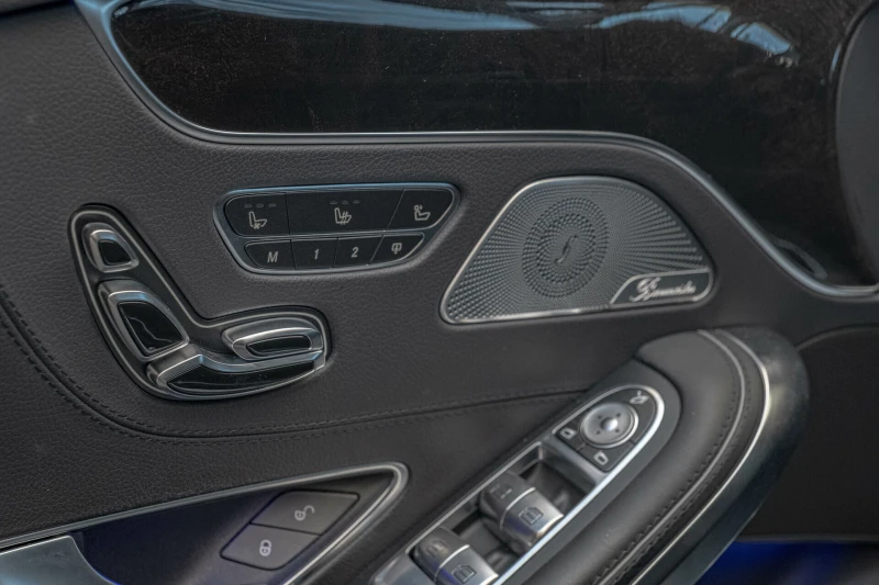 Mercedes-Benz S 63 AMG Coupe/Burmester/AirMatic/HuD/Камера360/53000КМ/4M+, снимка 6 - Автомобили и джипове - 52007955