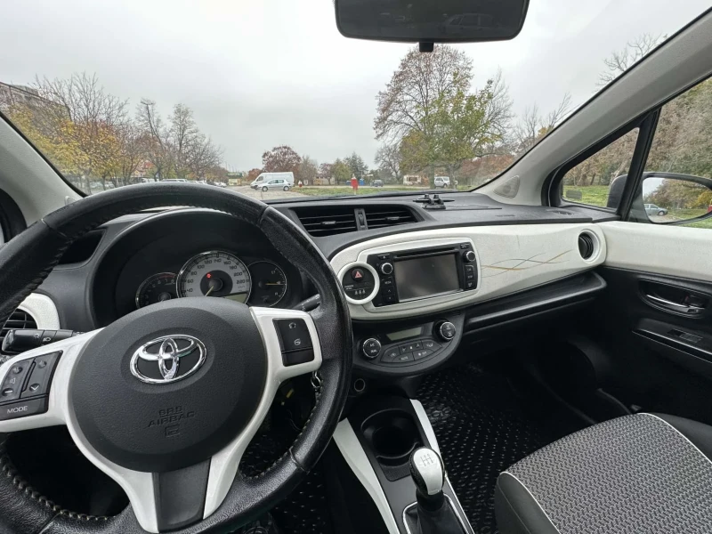 Toyota Yaris SOHO, снимка 8 - Автомобили и джипове - 52342329