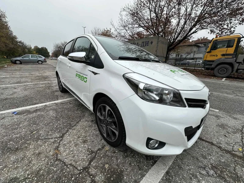 Toyota Yaris SOHO, снимка 6 - Автомобили и джипове - 52342329