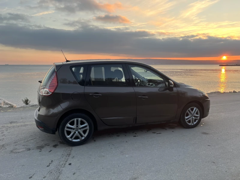 Renault Scenic XMod, снимка 7 - Автомобили и джипове - 52875860