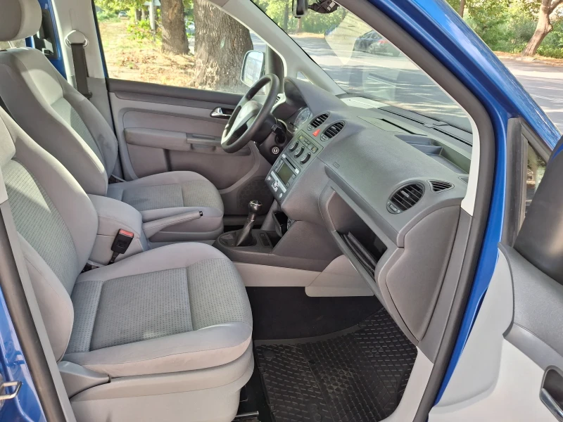 VW Caddy Vw 7 MESTA + METAN , снимка 9 - Автомобили и джипове - 52940343