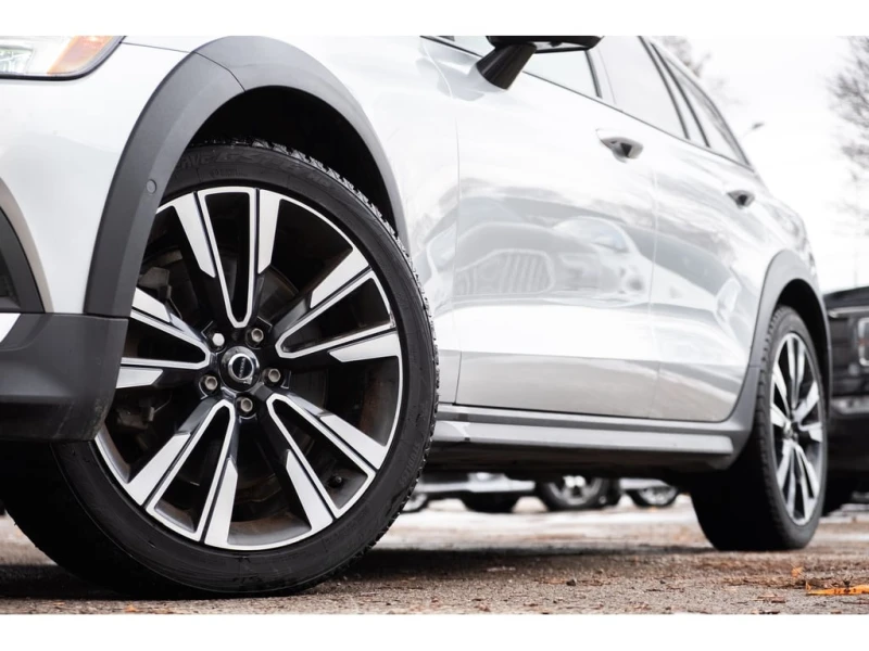 Volvo V60 * T5 AWD| NoAccident| Climate+ Premium+ AdvancedPk, снимка 8 - Автомобили и джипове - 53024059