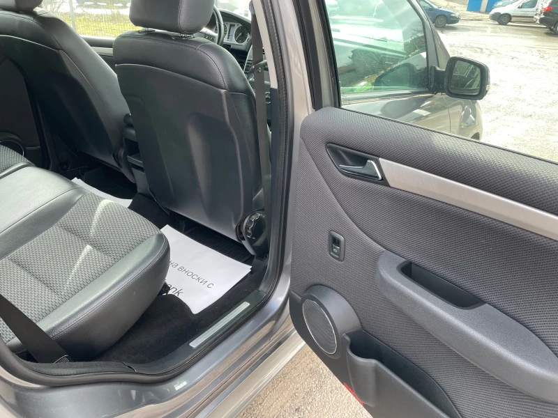 Mercedes-Benz B 180 2.0 , 109 КОНЯ, снимка 10 - Автомобили и джипове - 53096452