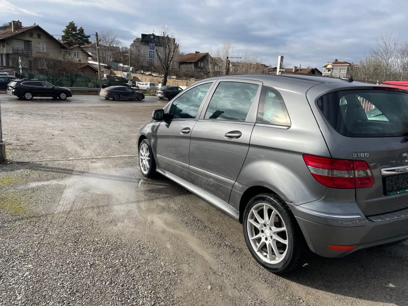Mercedes-Benz B 180 2.0 , 109 КОНЯ, снимка 3 - Автомобили и джипове - 53096452