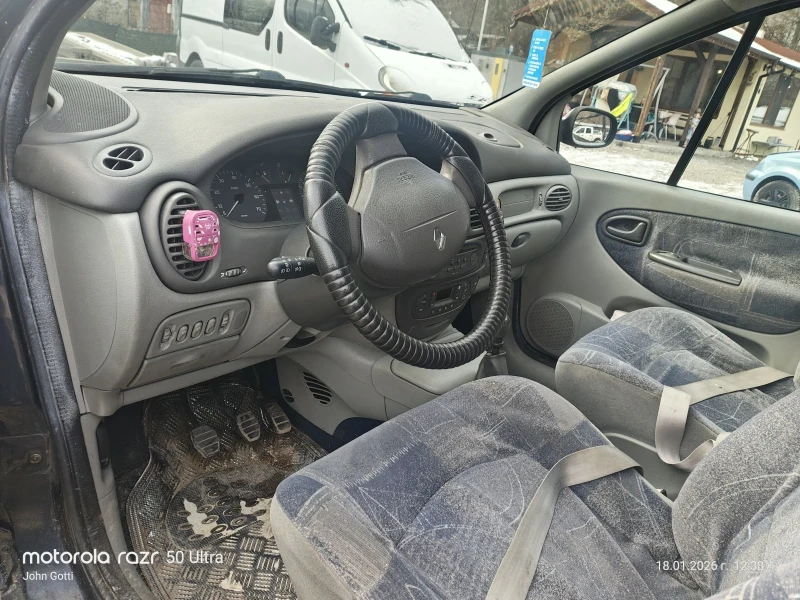 Renault Scenic 1.9 dci klimatronik , снимка 12 - Автомобили и джипове - 53139758