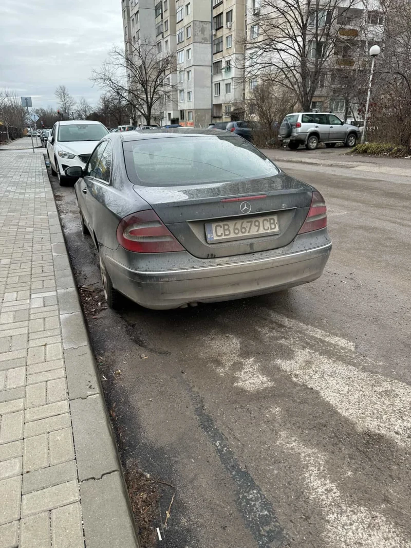 Mercedes-Benz CLK, снимка 4 - Автомобили и джипове - 53275301