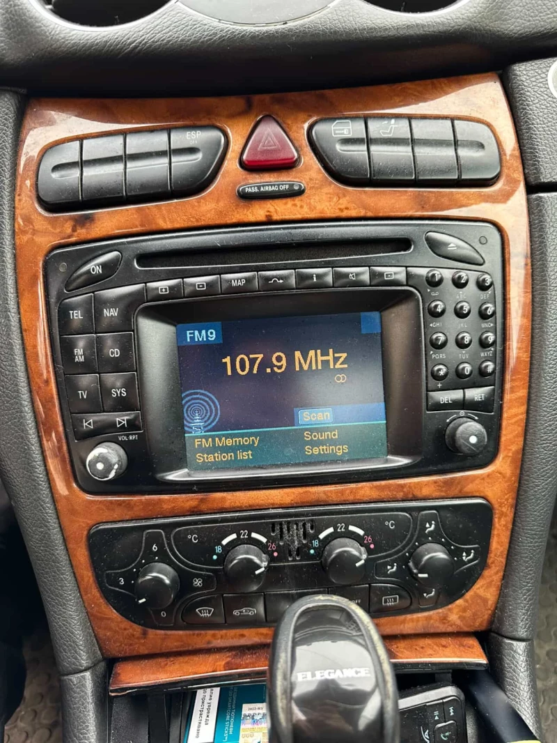 Mercedes-Benz CLK, снимка 7 - Автомобили и джипове - 53275301