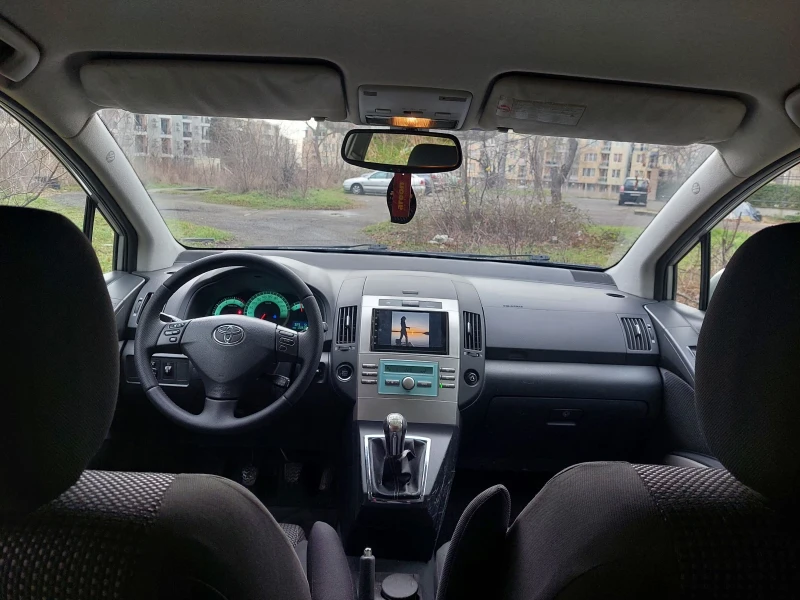 Toyota Corolla verso, снимка 7 - Автомобили и джипове - 53293360