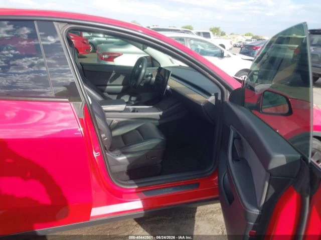 Tesla Model Y PERFORMANCE* DUAL MOTOR* ALL-WHEEL* DRIVE, снимка 9 - Автомобили и джипове - 55642525