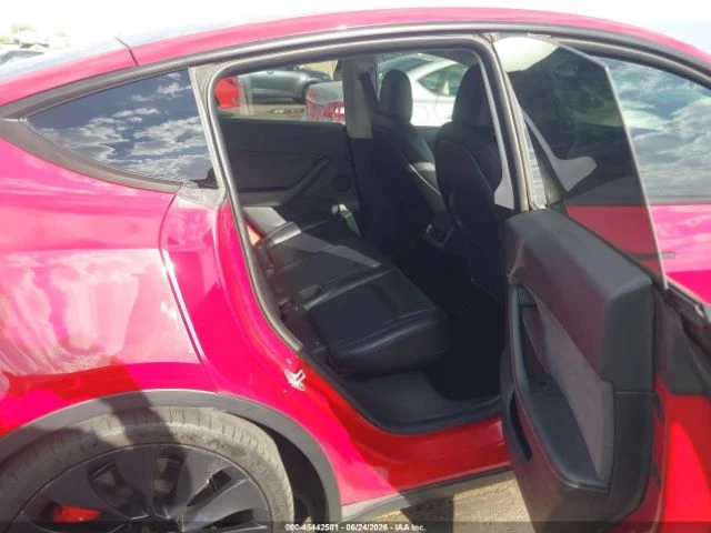 Tesla Model Y PERFORMANCE* DUAL MOTOR* ALL-WHEEL* DRIVE, снимка 10 - Автомобили и джипове - 55642525
