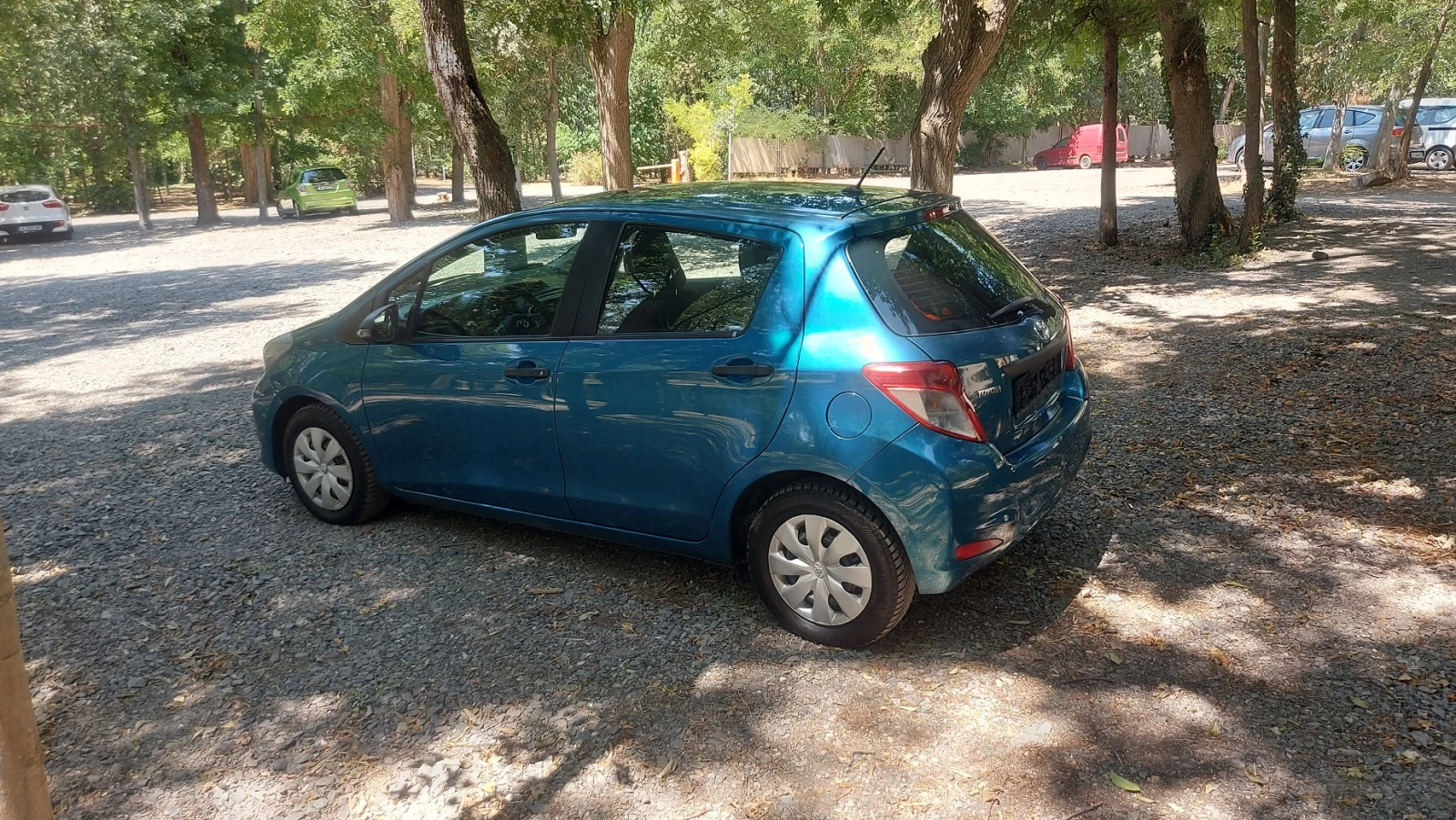 Toyota Yaris 1.0i 69к.с. - изображение 5