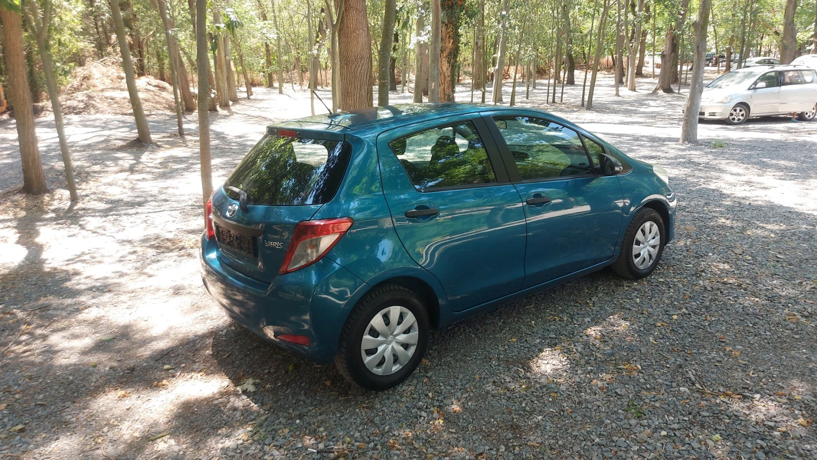Toyota Yaris 1.0i 69к.с. - изображение 7