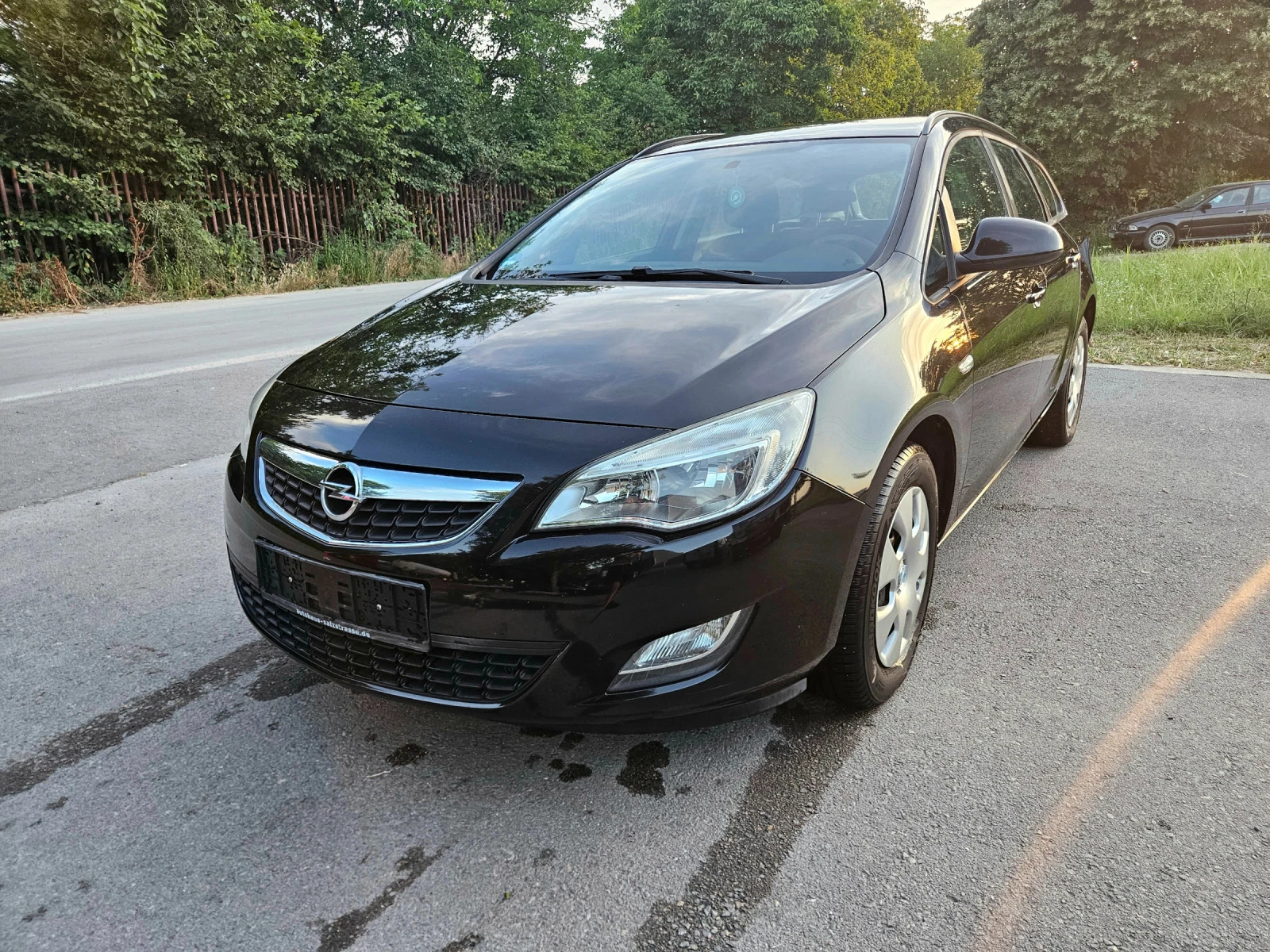 Opel Astra 1.7CDTi SportsTourier, Recaro, NAVI - изображение 3